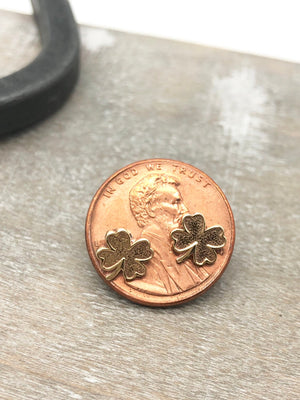Four leaf clover stud earrings