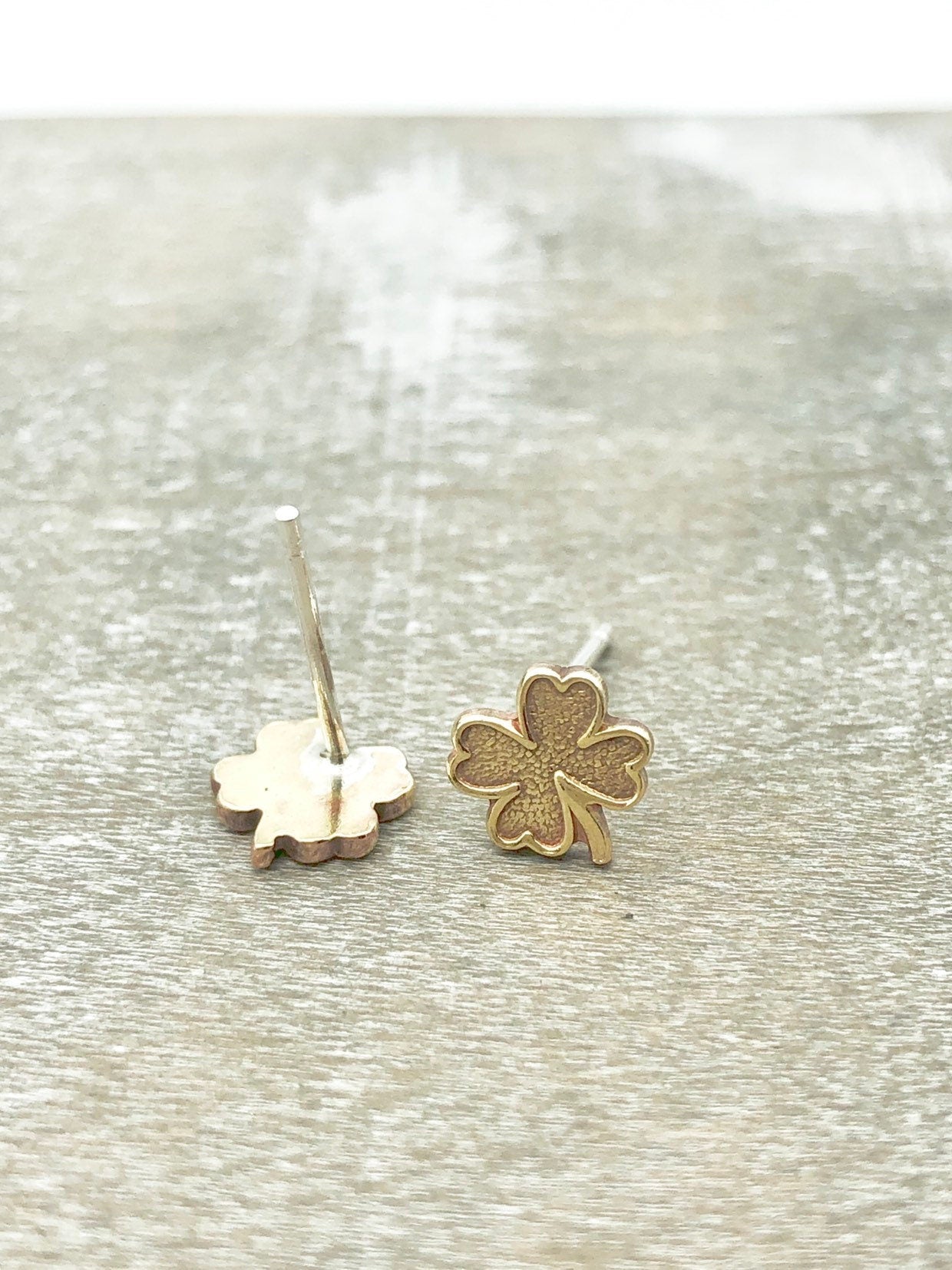 Four leaf clover stud earrings