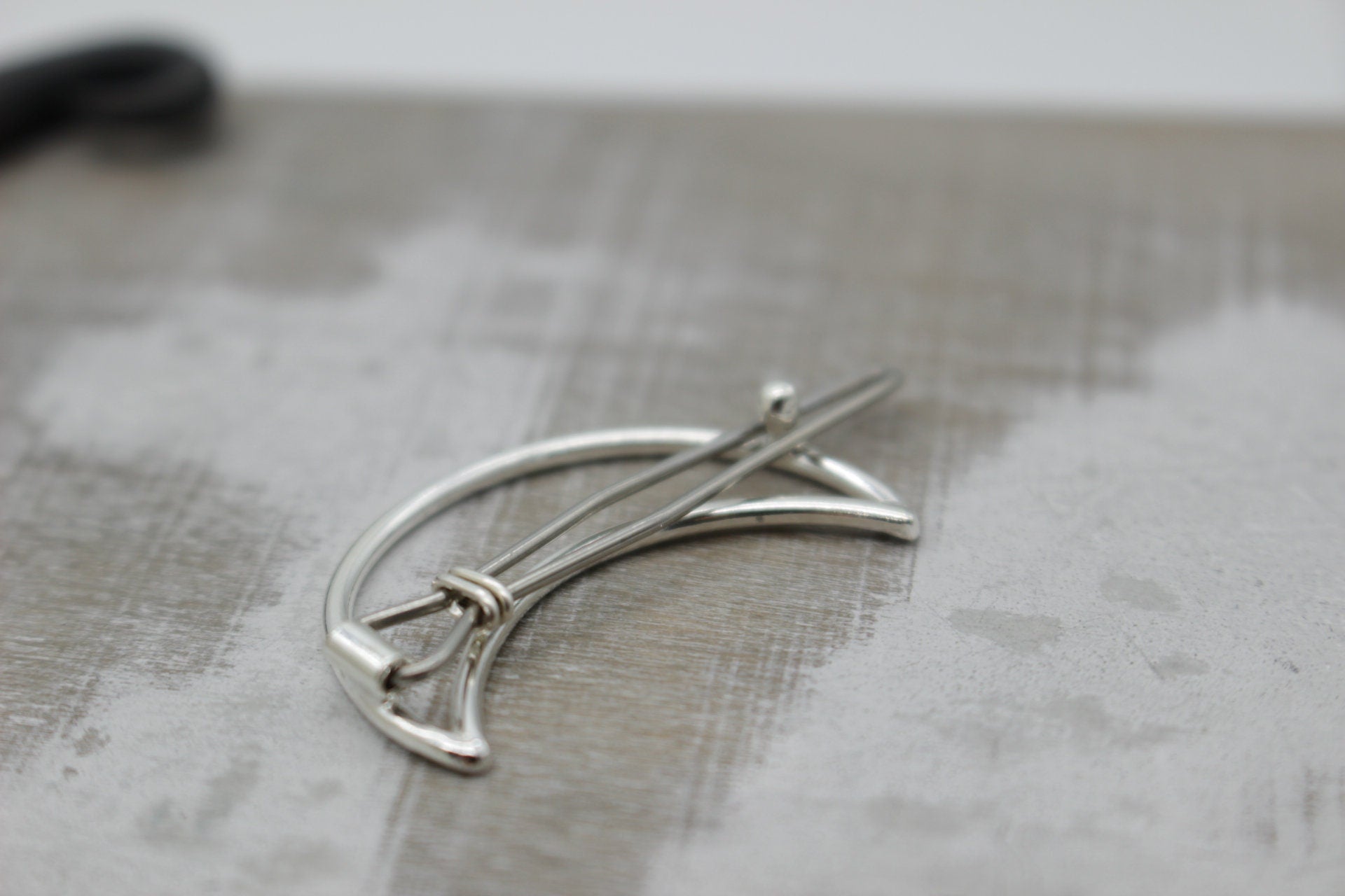 Small Moon barrette - Petite sterling silver barrette - Petite crescent moon barrette - gift for her - small barrette - hair jewelry - bangs