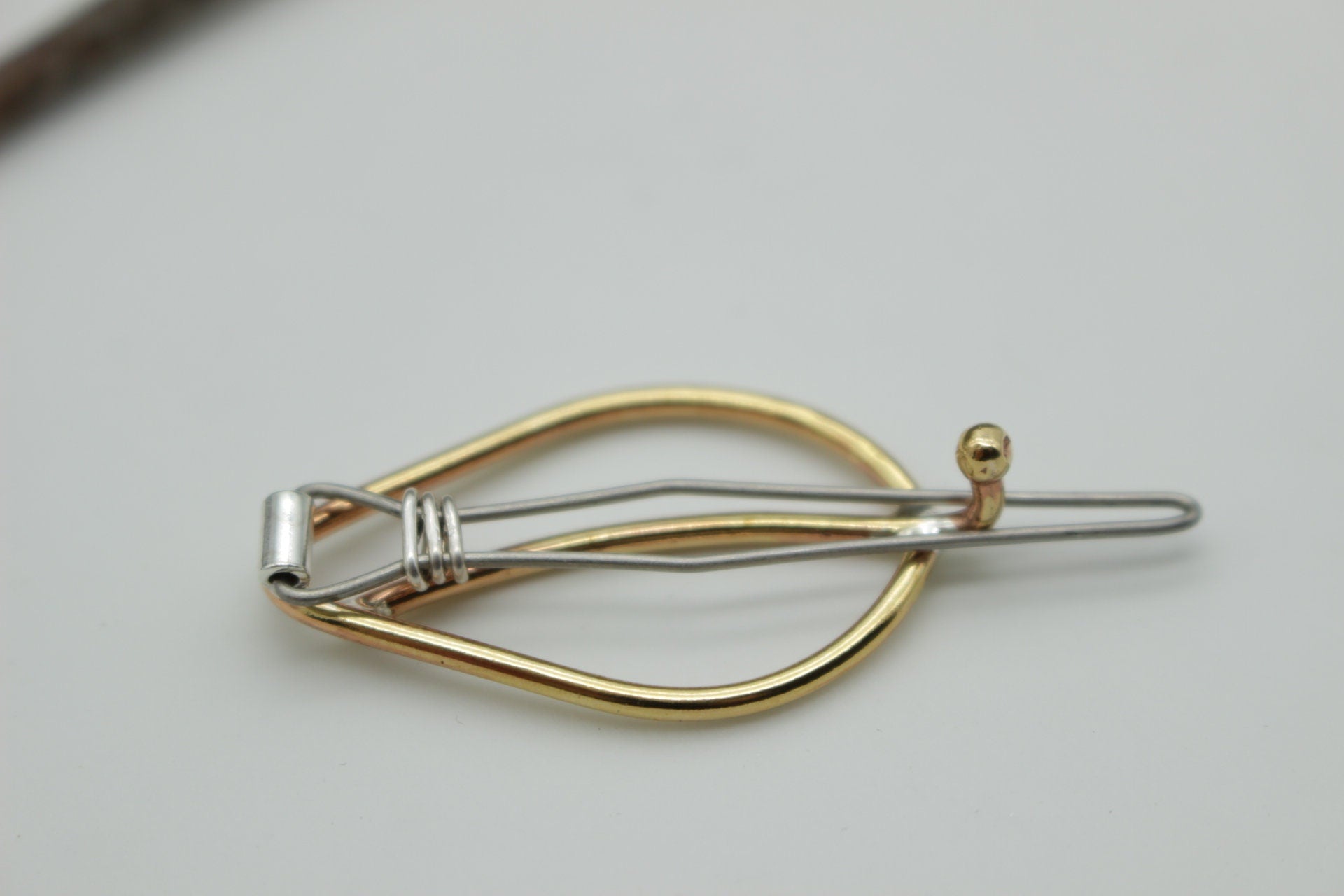 Small Leaf barrette - Petite brass barrette - gift for her - small barrette - hair jewelry - bangs