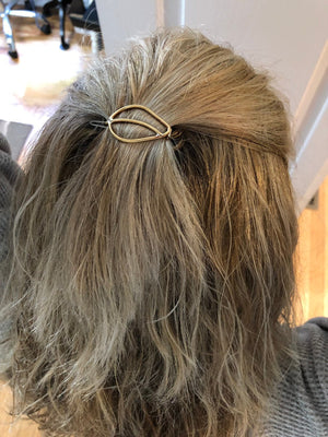 Small Leaf barrette - Petite brass barrette - gift for her - small barrette - hair jewelry - bangs