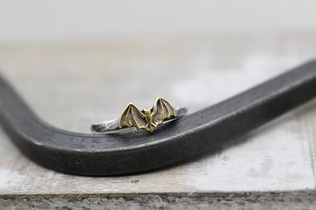 Bat ring