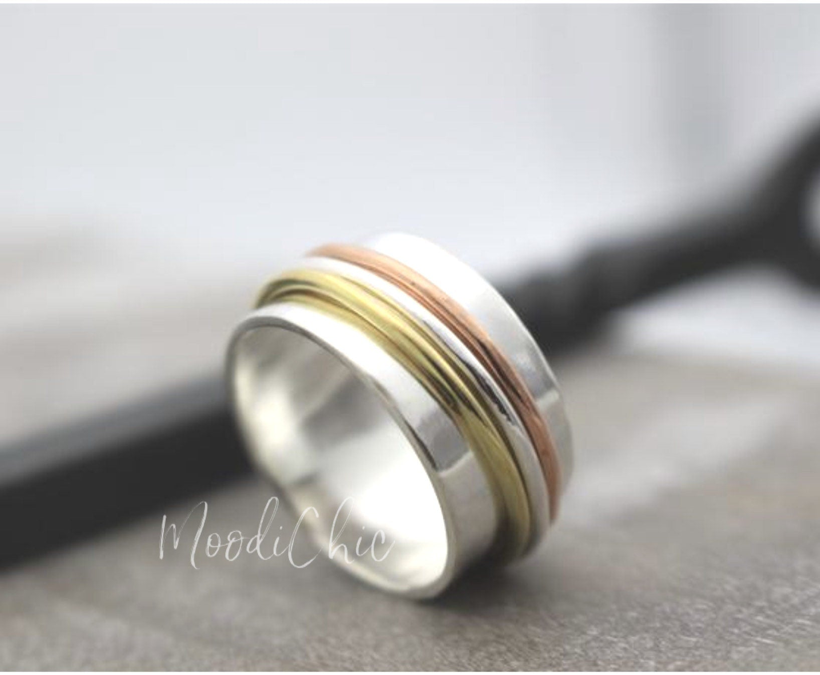 Mixed metal Spinner Ring