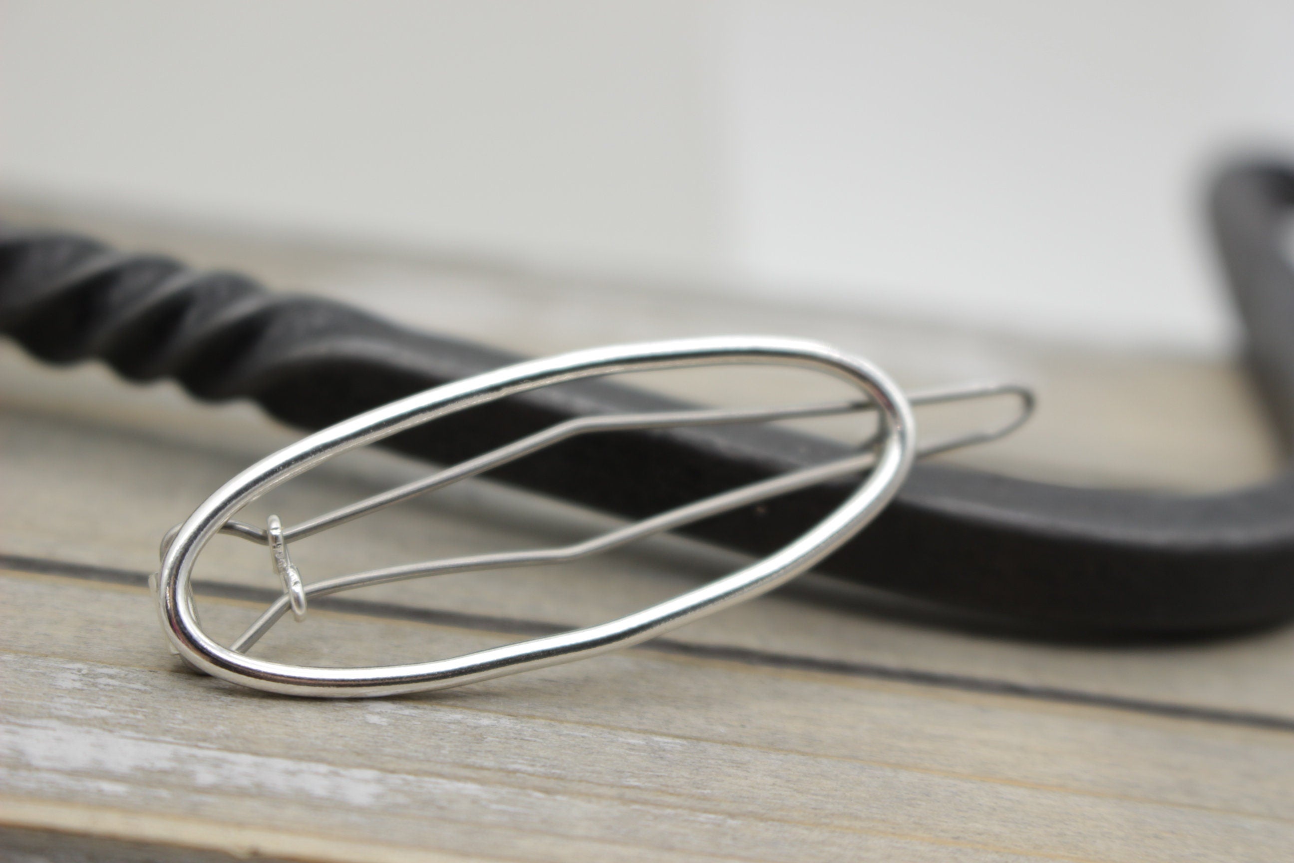 Petite oval barrette