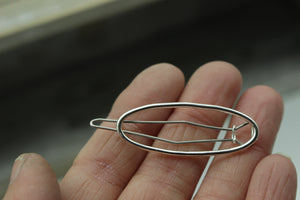 Petite oval barrette