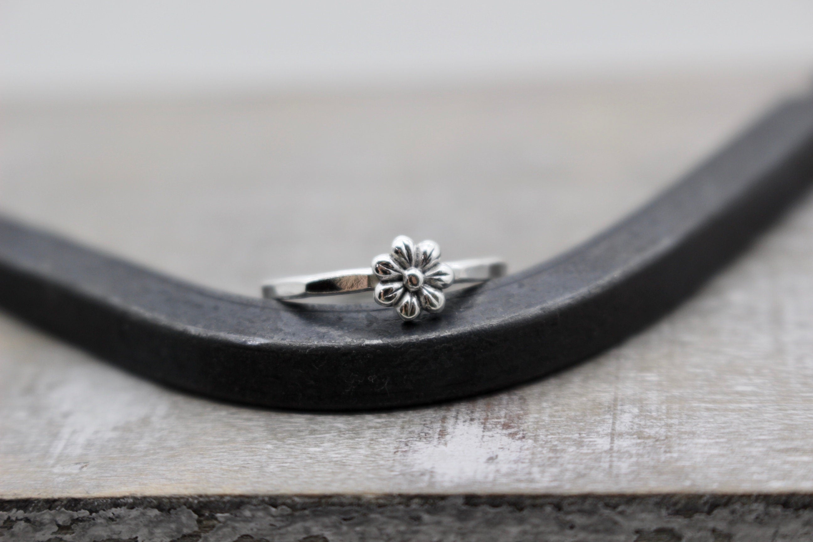 Daisy ring