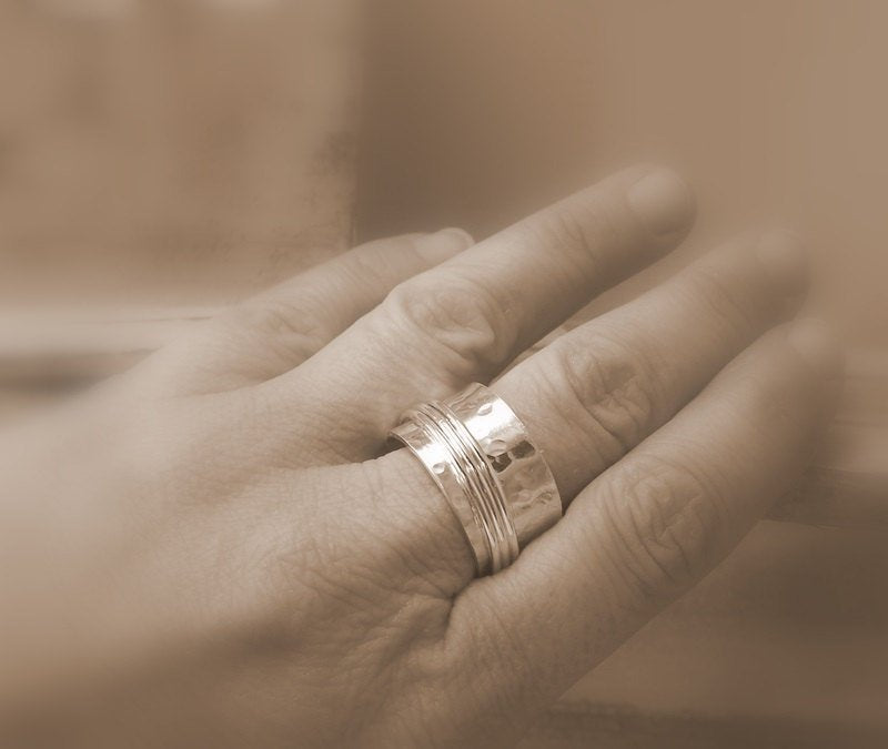 Sterling spinner ring