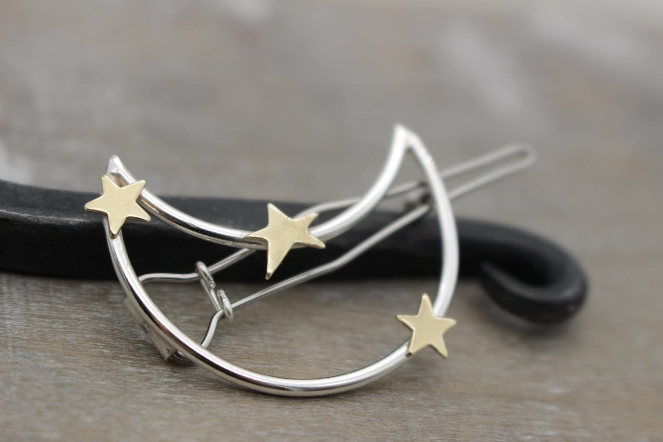 Small Moon and star barrette - Petite silver barrette - Petite crescent moon barrette - gift for her - small barrette - hair jewelry - bangs