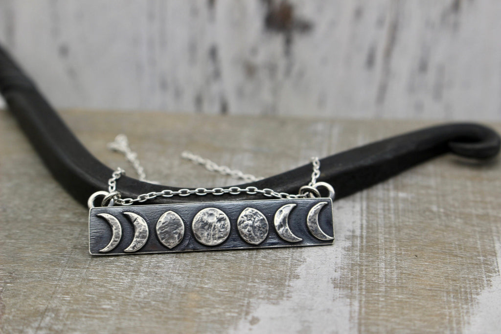 Moon phase bar necklace