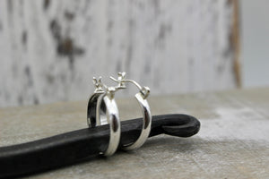 Sterling silver 3/4” polished hoop earrings / click latch hoop earrings / womans earrings