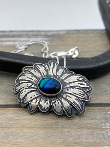 Sterling silver and abalone daisy necklace