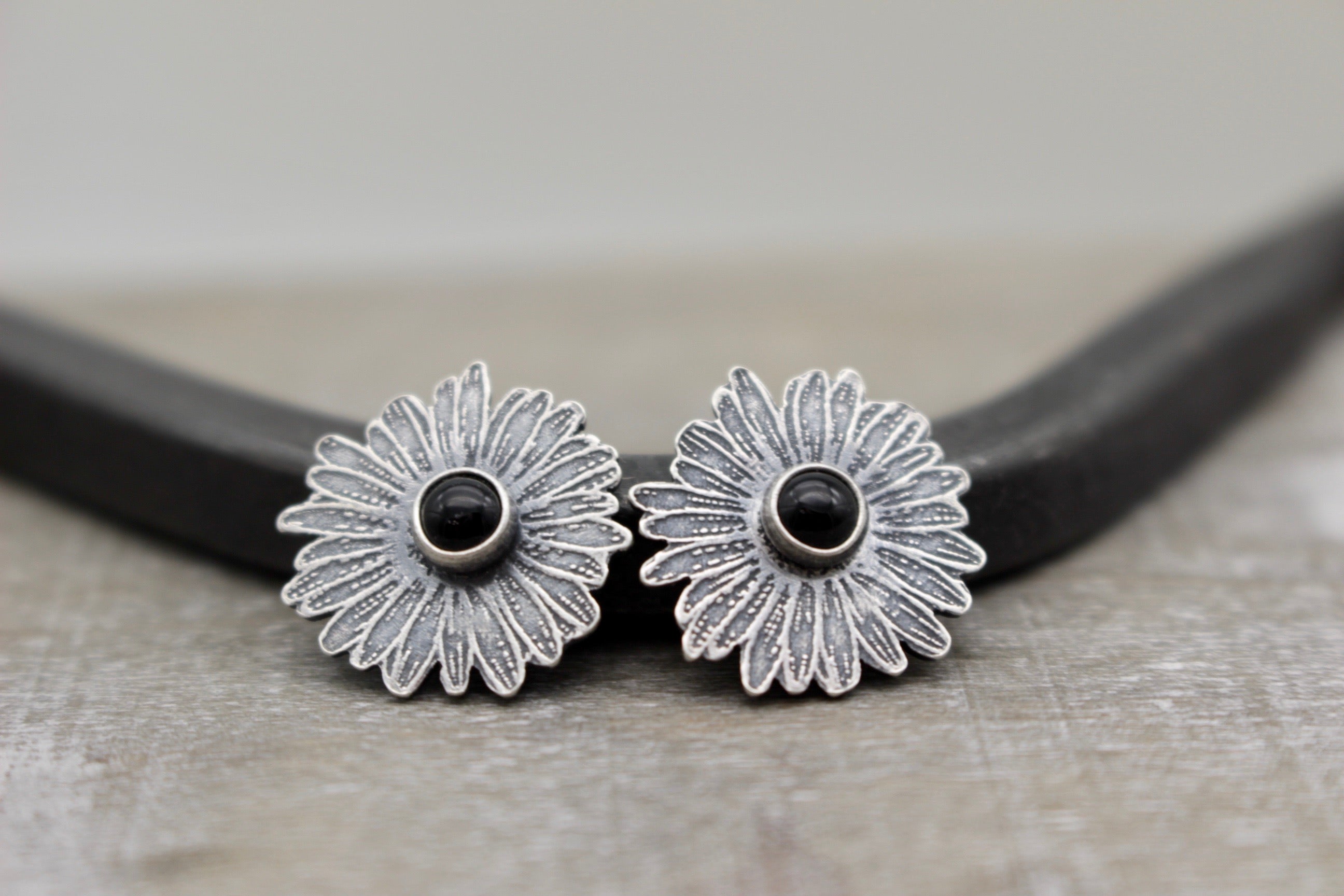 Sterling silver daisy stud earrings