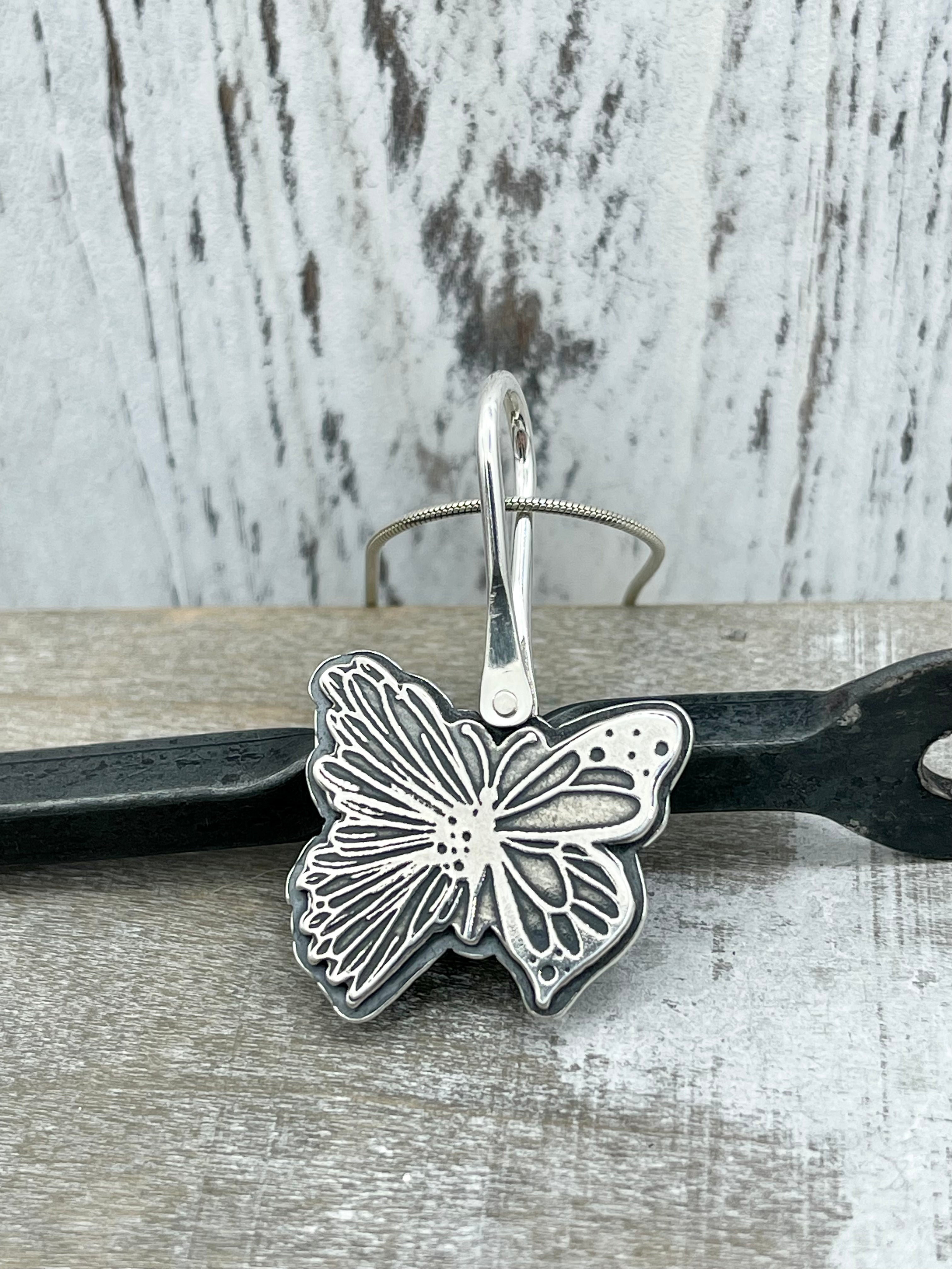 Butterfly/Daisy Necklace